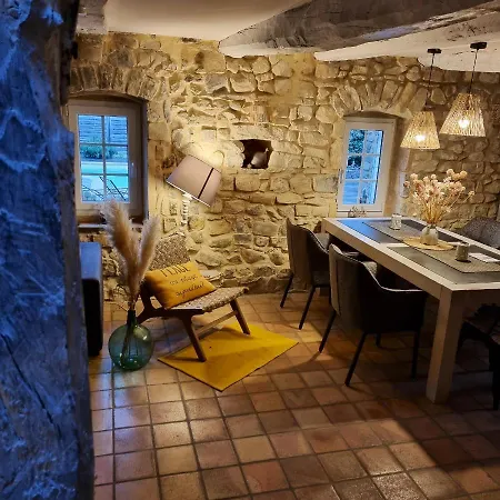 Charmante A Lussan Avec Piscine Privee Et Jardin Closa Villa
