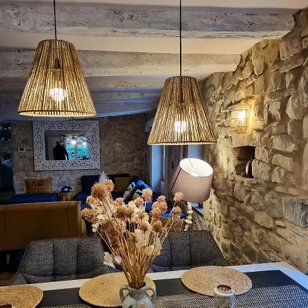 Charmante A Lussan Avec Piscine Privee Et Jardin Closa Lussan (Gard)